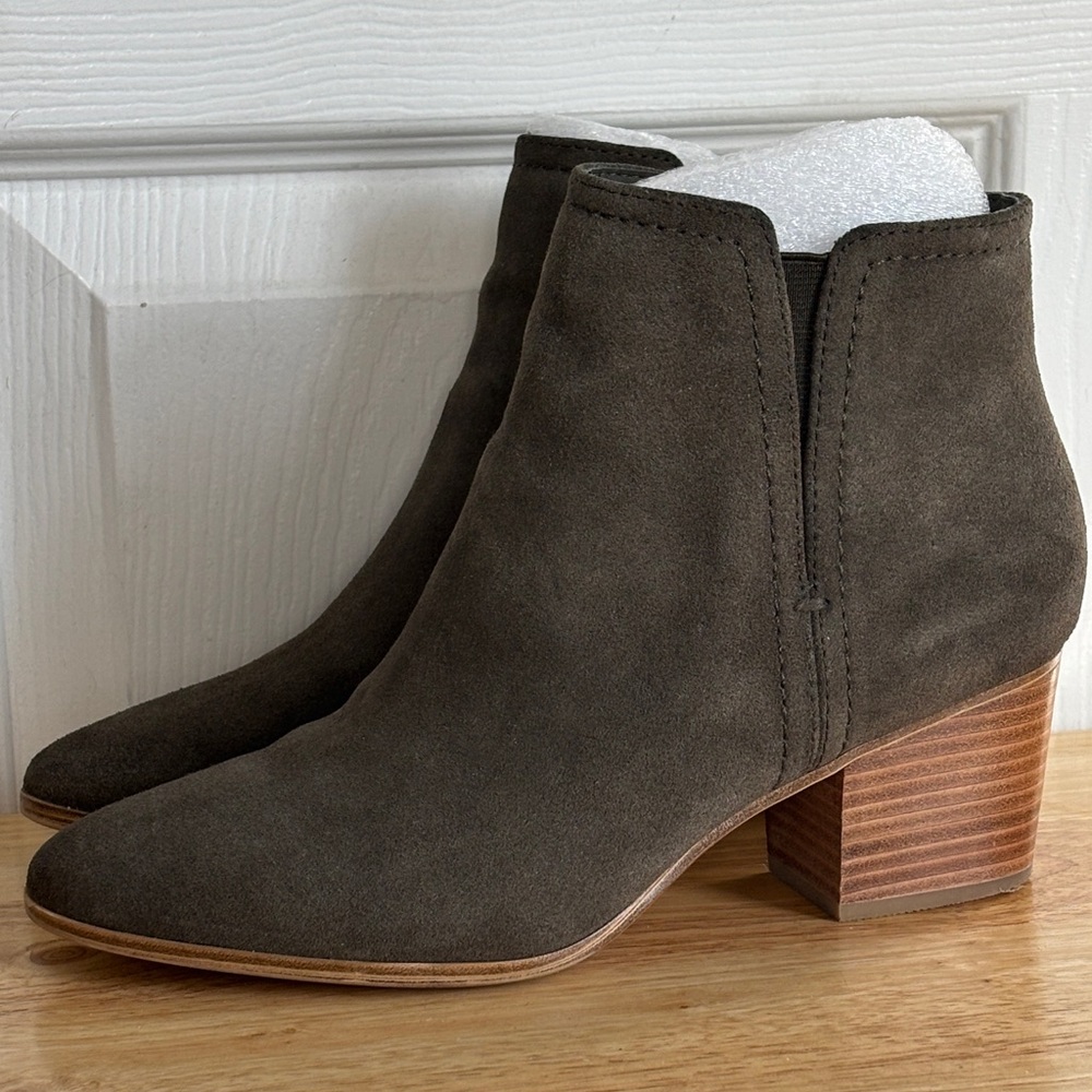 ALDO Women's Suede Ankle Boot Block Heel Olive Brown size 8.5-9